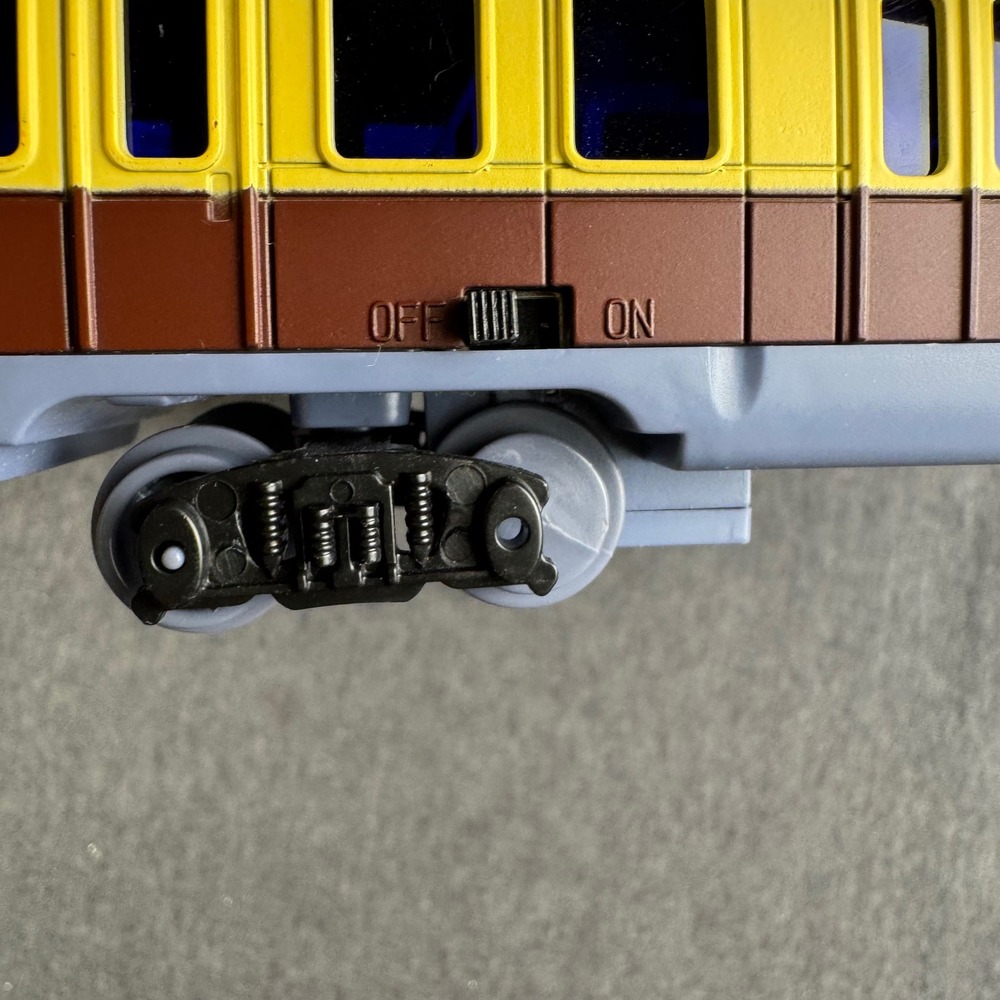 Wow Toys Global SeaTrain Yellow Brown Electric Train Set Toy - Picture 6 of 7